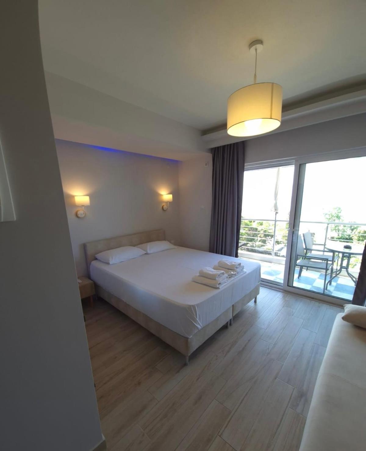 Nikolaidis Appartement